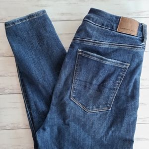 American Eagle Ripped Curvy Jegging 10XShort
